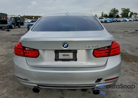 2015 BMW 320 I z USA, uszkodzony, nr VIN WBA3B1C59FP831241